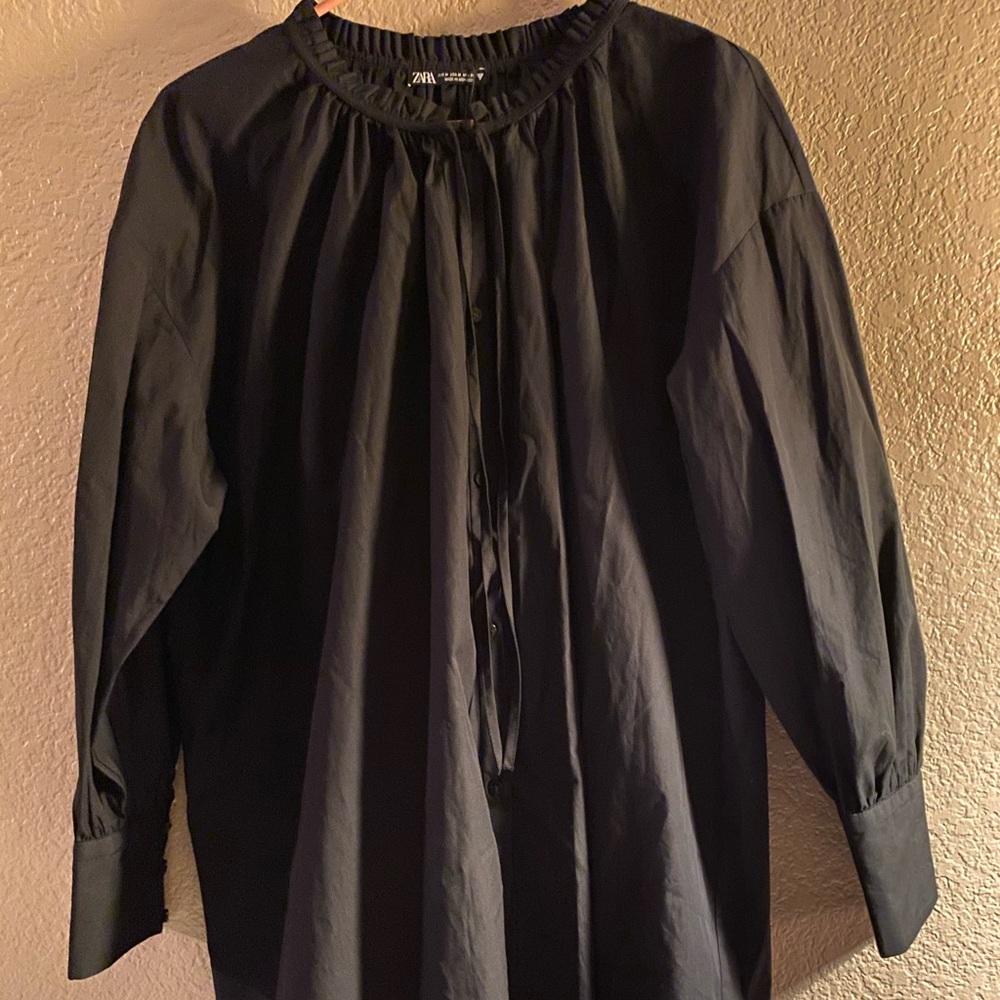Black shirt